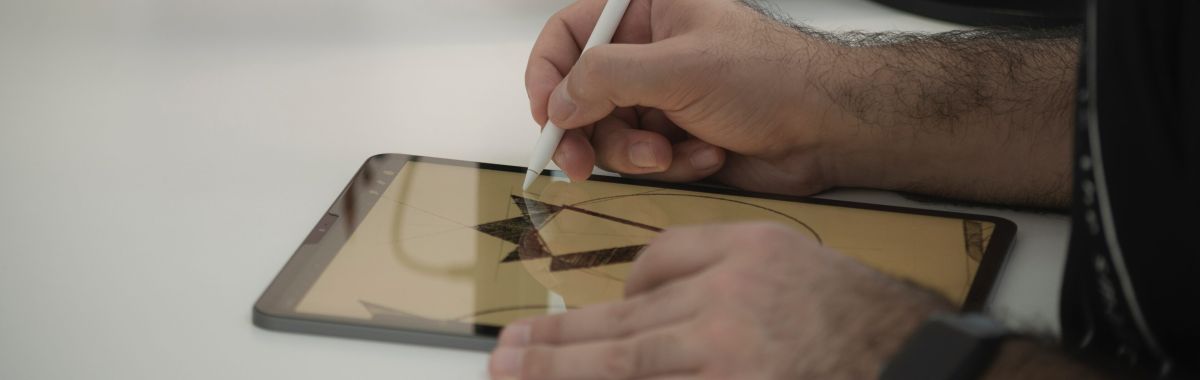 Eine Zeichnung auf einem Tablet PC wird angefertigt