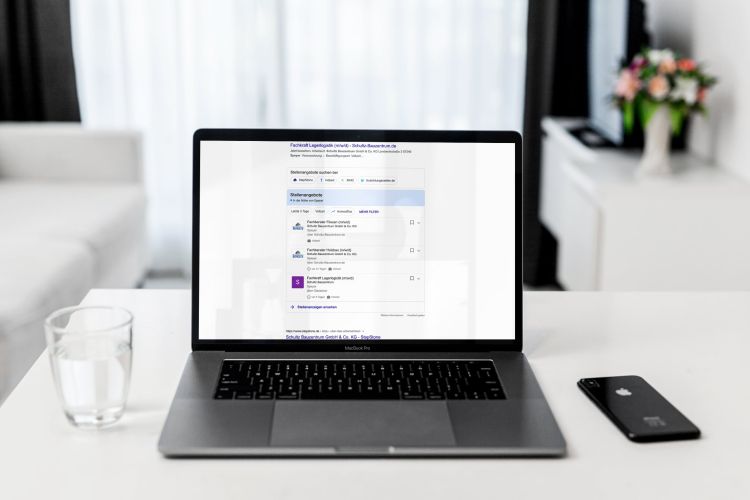 Google 4 Jobs Screenshot Recruiting